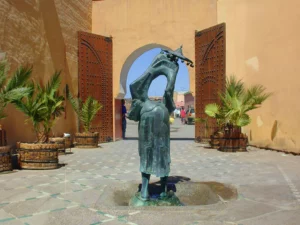 L’Évolution de la Sculpture Marocaine à Travers les Âges